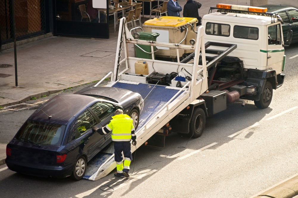Factors To Consider When Choosing 24 Hour Towing Service