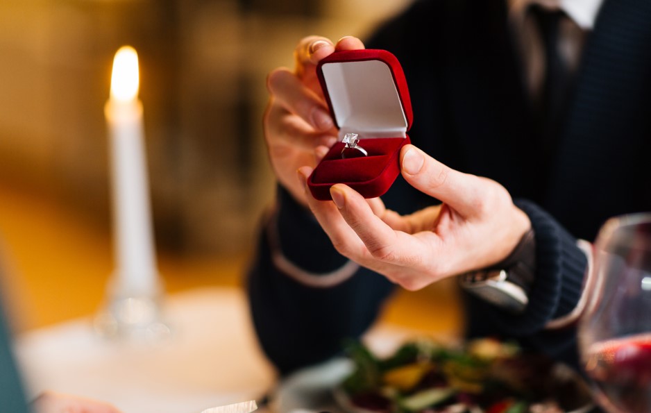 Timeless Charm of Diamond Engagement Rings – Shop Now