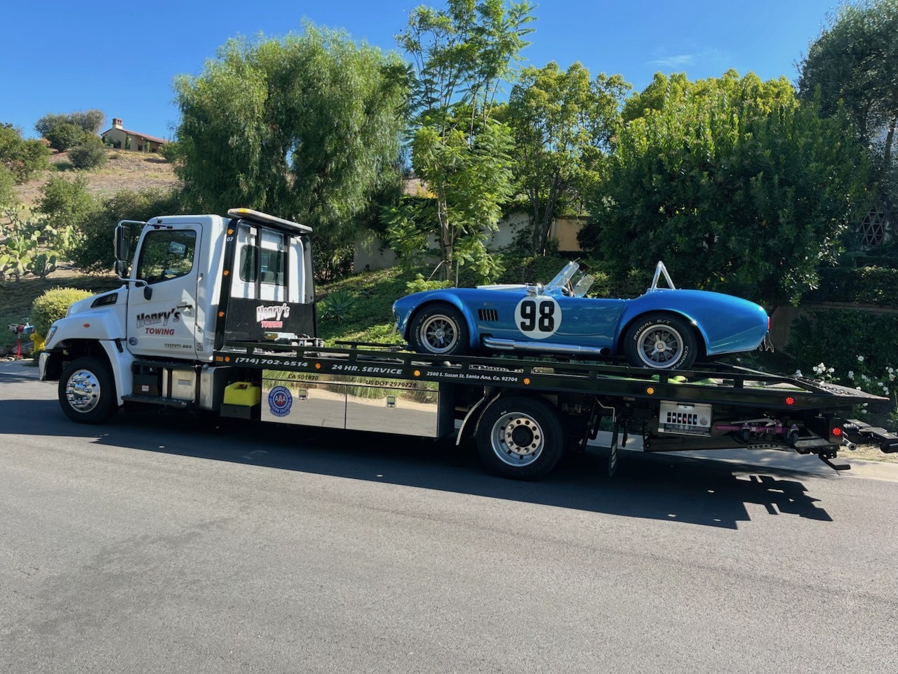 Moving a Car? Here’s Why Vehicle Transport Santa Ana Helps